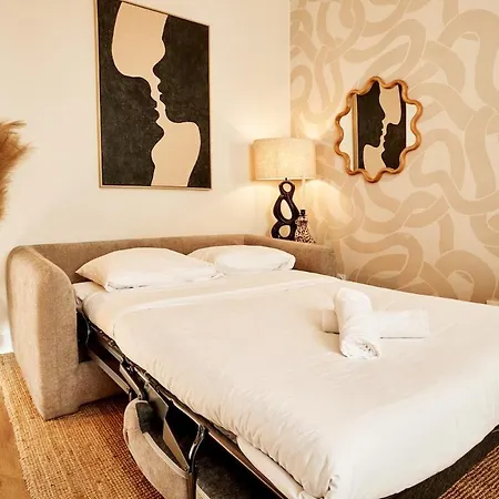 Modern Flat In Lägenhet Levallois-Perret