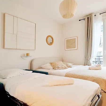 Modern Flat In * Levallois-Perret