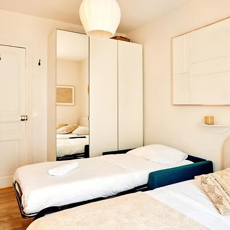 Lägenhet Modern Flat In *